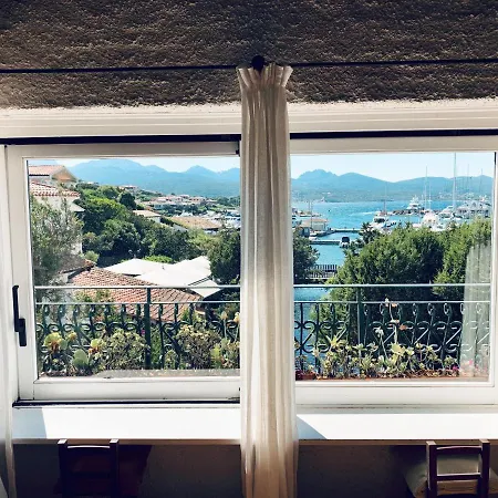 Apartment La Darsena